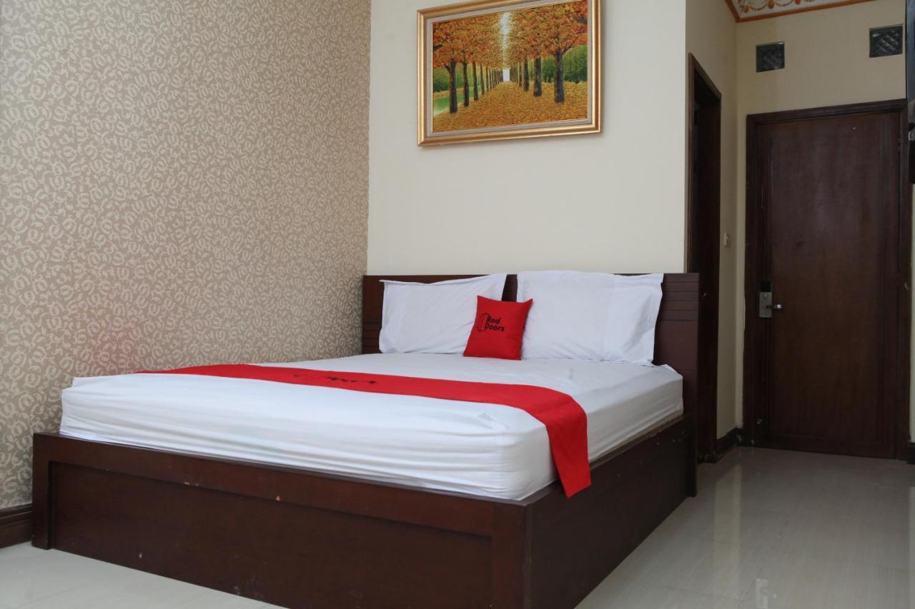 Reddoorz Near Maranatha University 3 Bandung Exterior photo